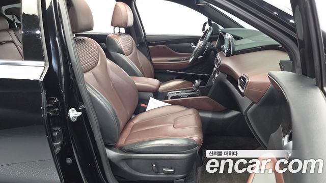 Hyundai Santafe 2019 — photo 16