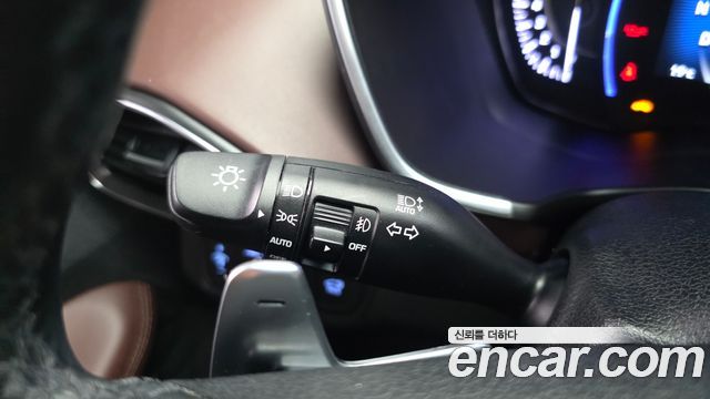 Hyundai Santafe 2019 — photo 28