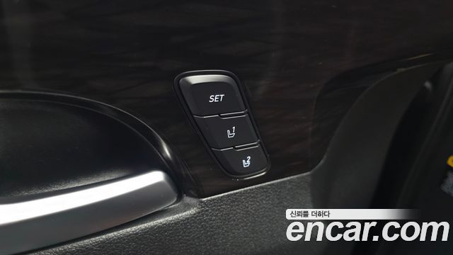 Hyundai Santafe 2019 — photo 31