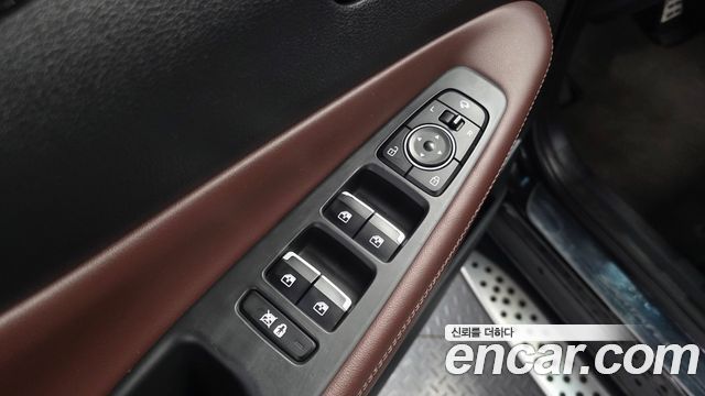 Hyundai Santafe 2019 — photo 33