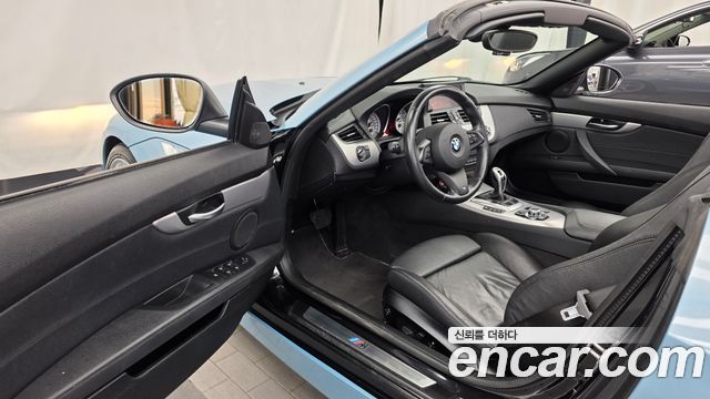 BMW Z4 2012 — photo 10