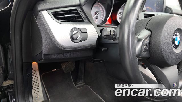 BMW Z4 2012 — photo 17