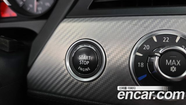 BMW Z4 2012 — photo 18