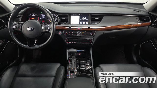 Kia K7 2016 — photo 10