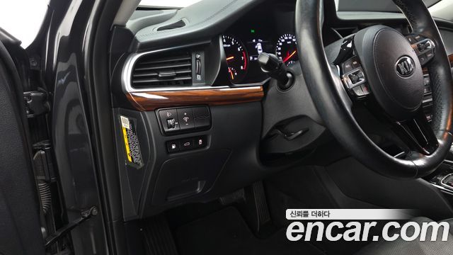 Kia K7 2016 — photo 19