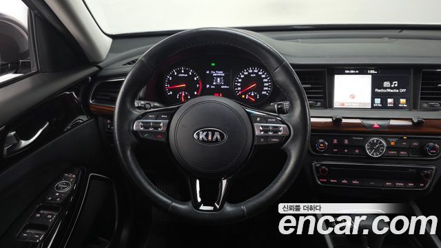 Kia K7 2016 — photo 20