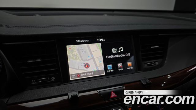 Kia K7 2016 — photo 21