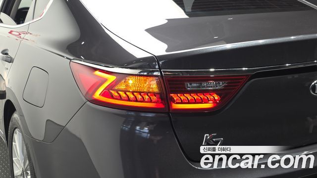 Kia K7 2016 — photo 9