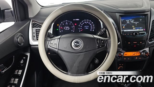 KG Mobility KORANDO 2014 — photo 15
