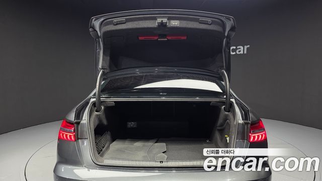 Audi A6 2021 — photo 25