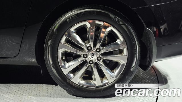 Kia Canival 2016 — photo 7