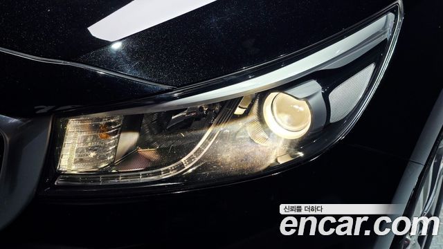 Kia Canival 2016 — photo 8