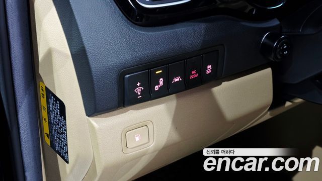 Kia Canival 2016 — photo 30