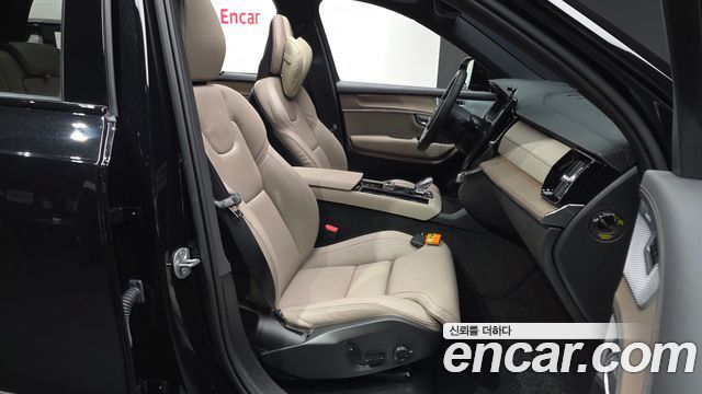 Volvo XC90 2026 — photo 17