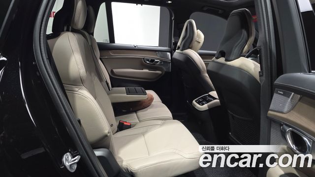 Volvo XC90 2026 — photo 18