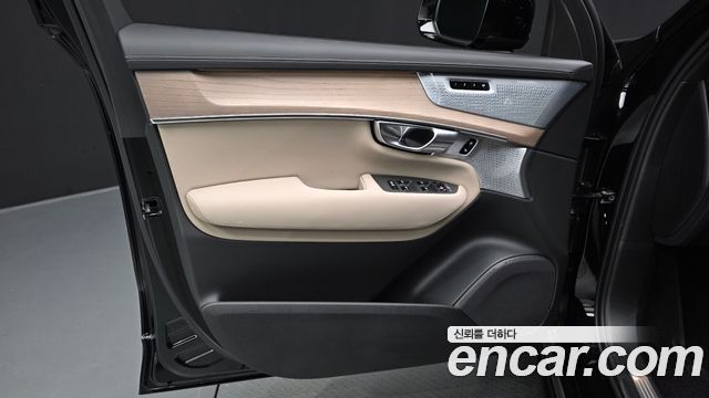 Volvo XC90 2026 — photo 14