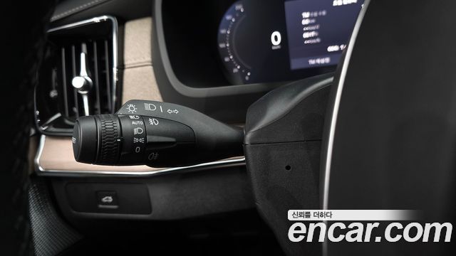 Volvo XC90 2026 — photo 30