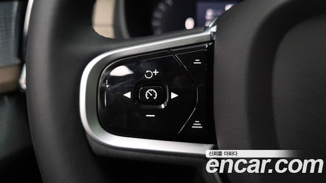 Volvo XC90 2026 — photo 34