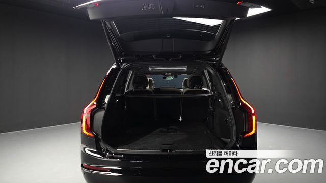 Volvo XC90 2026 — photo 37