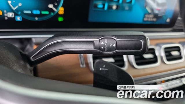 Mercedes-Benz GLE-Class 2019 — photo 12