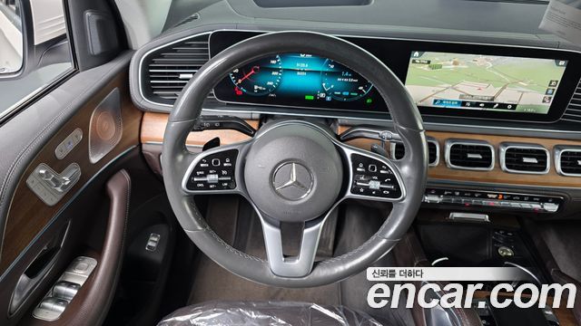 Mercedes-Benz GLE-Class 2019 — photo 19