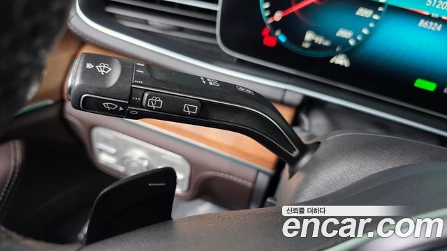 Mercedes-Benz GLE-Class 2019 — photo 26