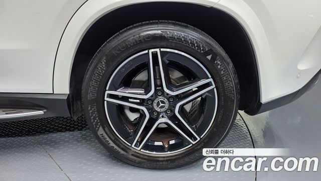 Mercedes-Benz GLE-Class 2019 — photo 7