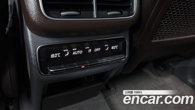 Mercedes-Benz GLE-Class 2019 — photo 29