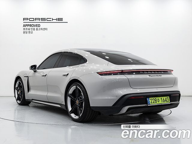 Porsche Taycan 2024 — photo 2