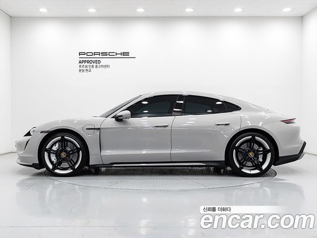 Porsche Taycan 2024 — photo 6