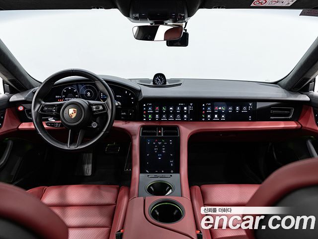 Porsche Taycan 2024 — photo 7