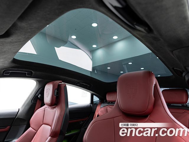 Porsche Taycan 2024 — photo 15