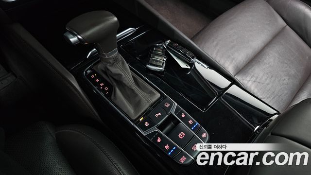 Kia K7 2017 — photo 12