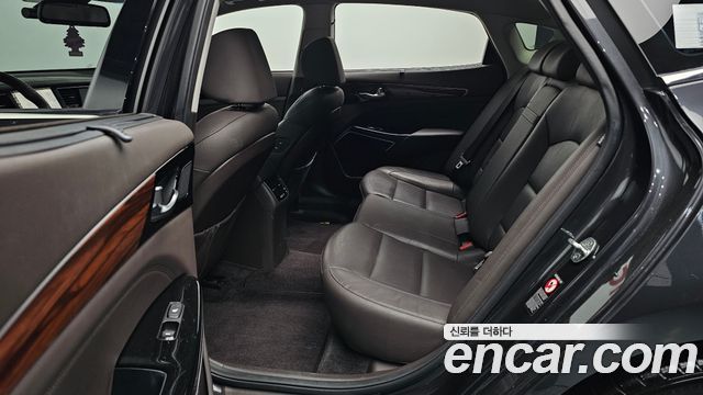 Kia K7 2017 — photo 18