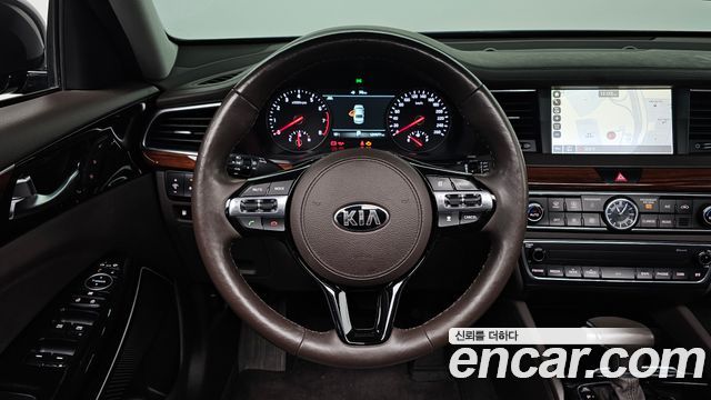 Kia K7 2017 — photo 19