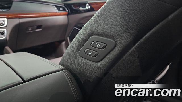 Kia K7 2017 — photo 24