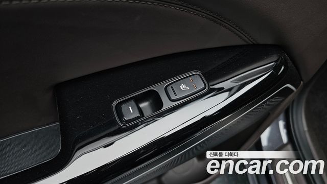 Kia K7 2017 — photo 26