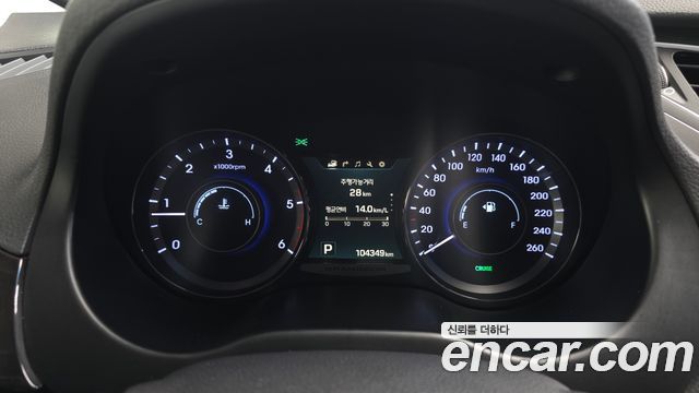 Hyundai Grandeur 2015 — photo 11