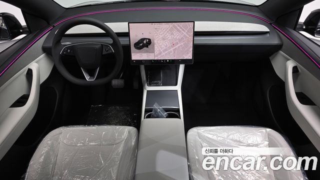 Tesla Model Y 2027 — photo 10