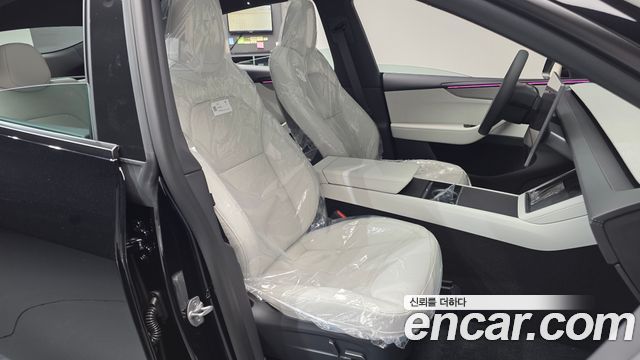 Tesla Model Y 2027 — photo 18