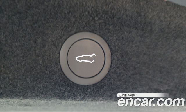 Tesla Model Y 2027 — photo 25