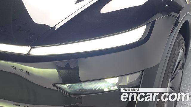 Tesla Model Y 2027 — photo 8