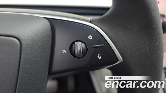 Tesla Model Y 2027 — photo 27