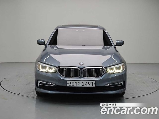 BMW 5-Series 2019 — photo 2