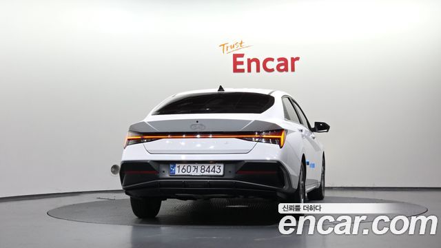 Hyundai AVANTE 2024 — photo 4