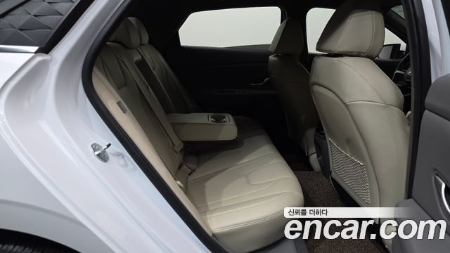 Hyundai AVANTE 2024 — photo 17