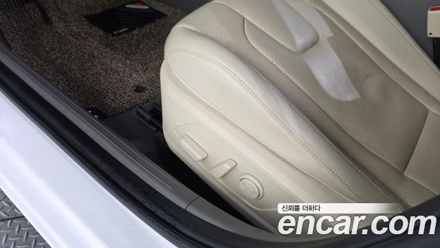 Hyundai AVANTE 2024 — photo 31