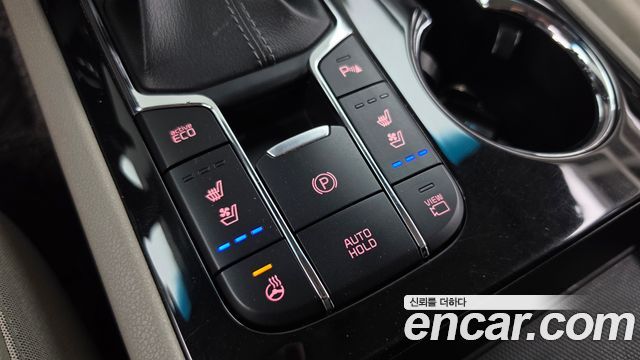 Kia Canival 2020 — photo 23