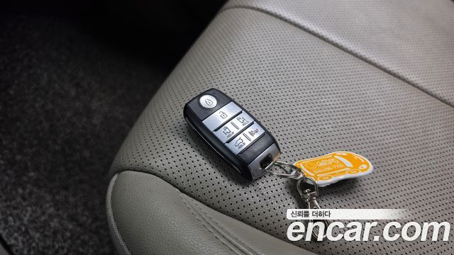 Kia Canival 2020 — photo 30