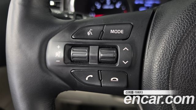 Kia Canival 2020 — photo 36
